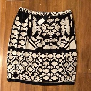 Greylin Chloe Embroidered Skirt S
